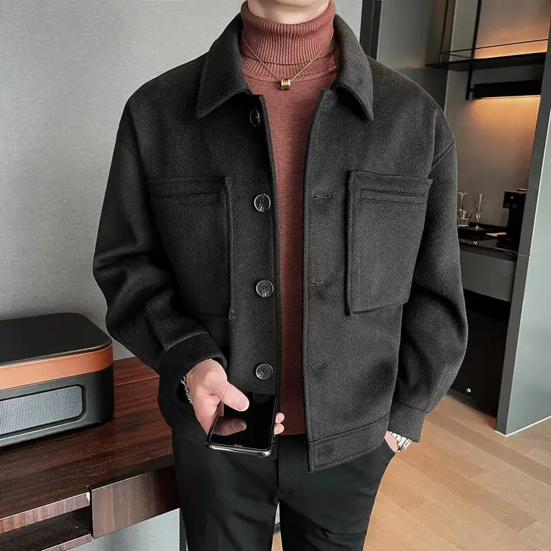 Aidase British Style Winter Short Woolen Coat Men Warm Fashion Pocket Casual Cloth Jacket Men Streetwear Loose Woolen Coat S-3XL