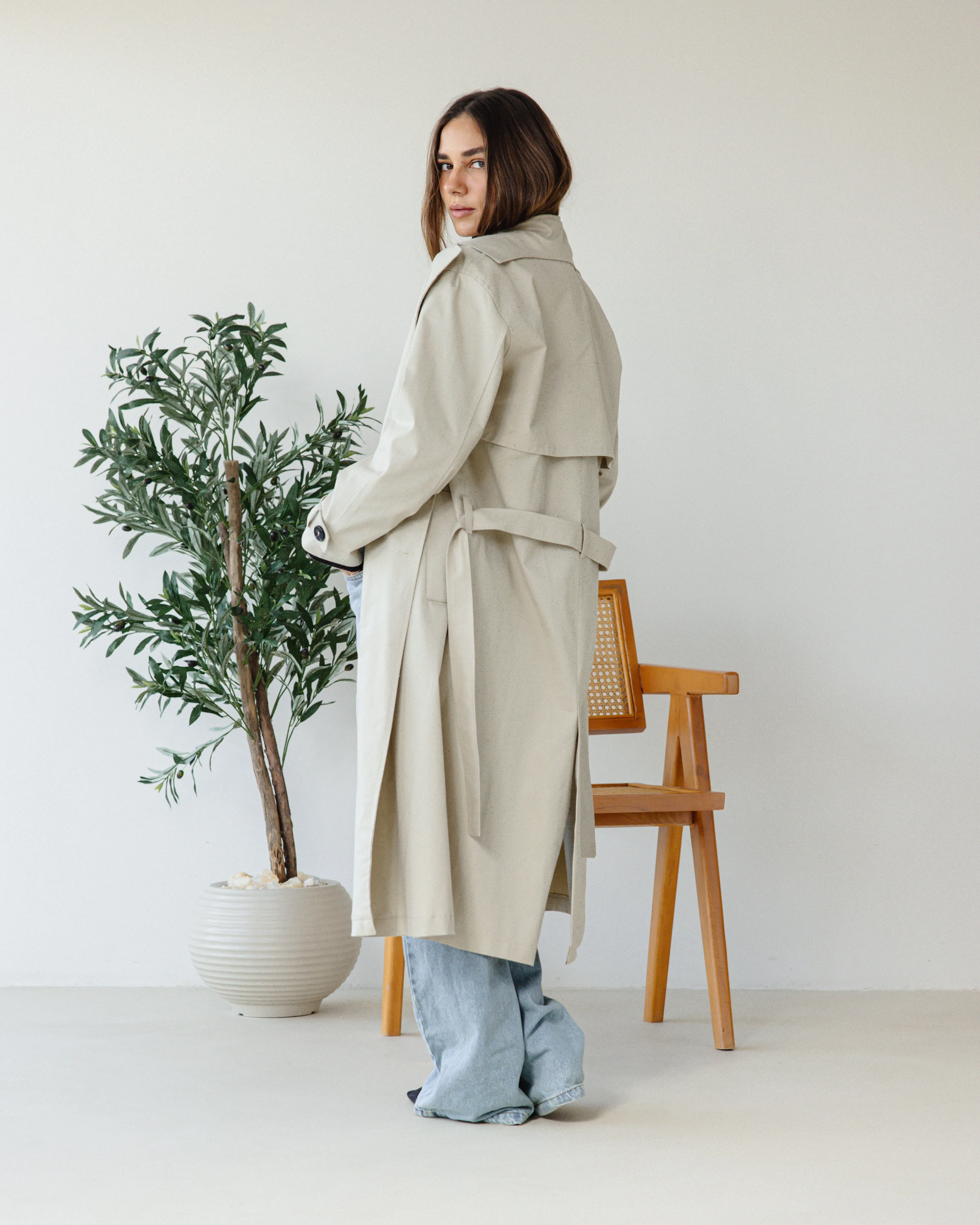 LONG TRENCH COAT WITH BELT BEIGE