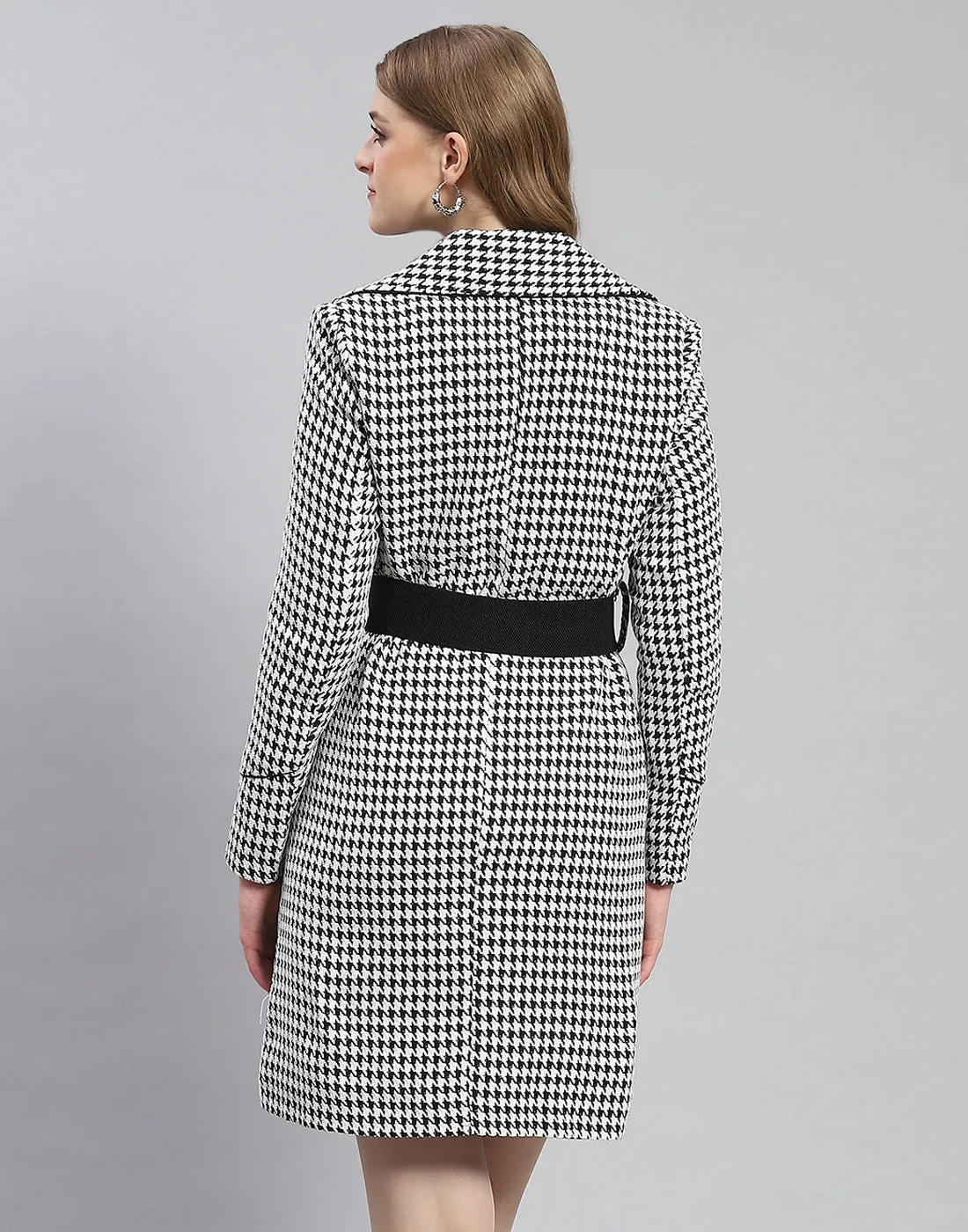 Women Black Self Design Lapel Collar Full Sleeve Coat